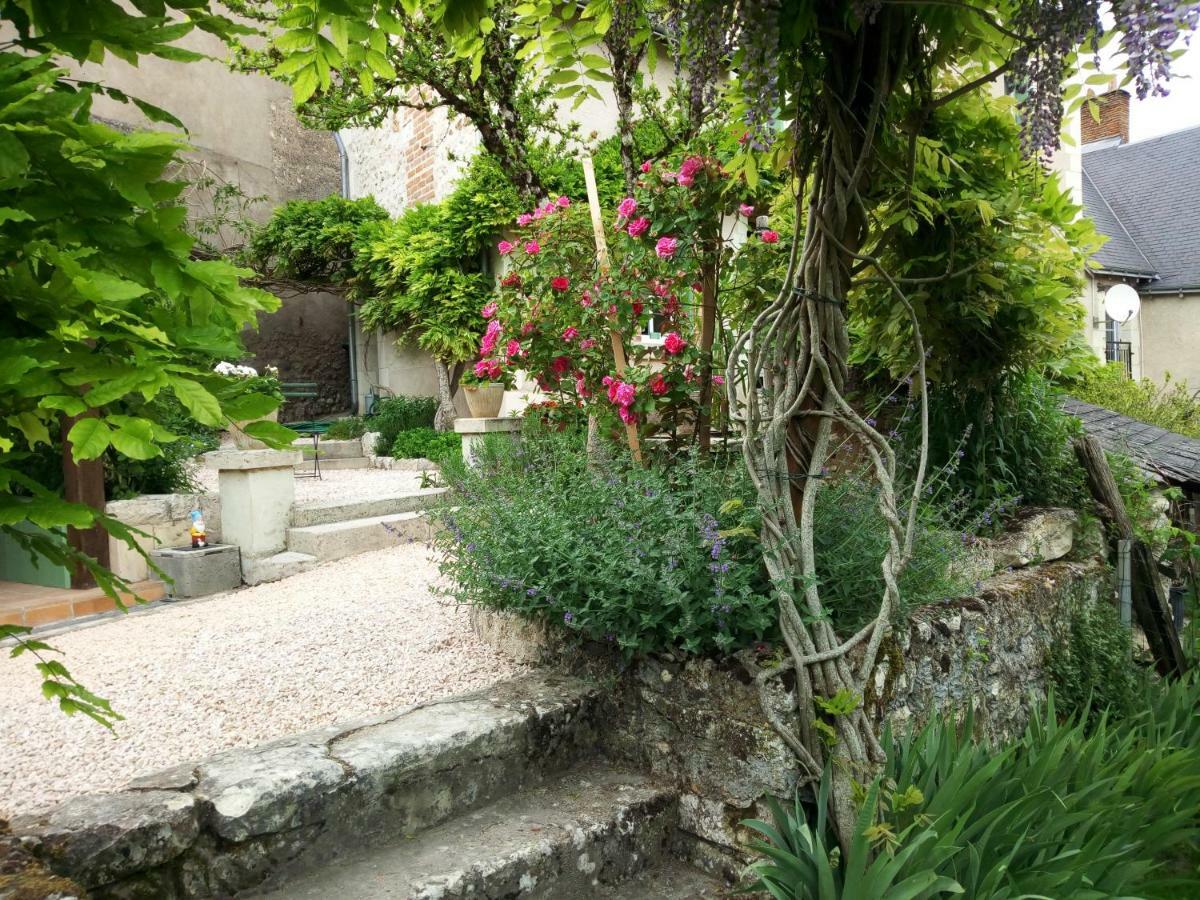 Le Petit Jardin Yoyo Hotel Monts Eksteriør billede