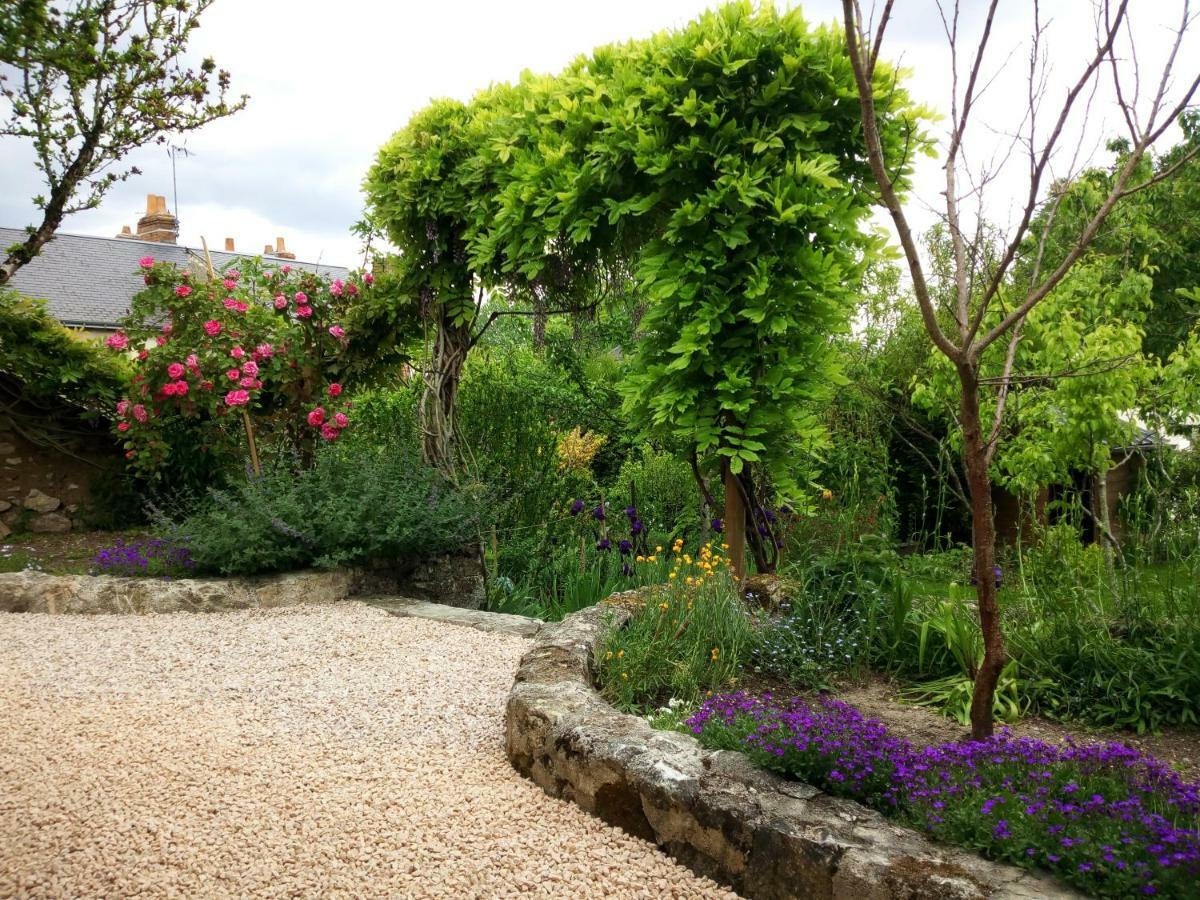 Le Petit Jardin Yoyo Hotel Monts Eksteriør billede